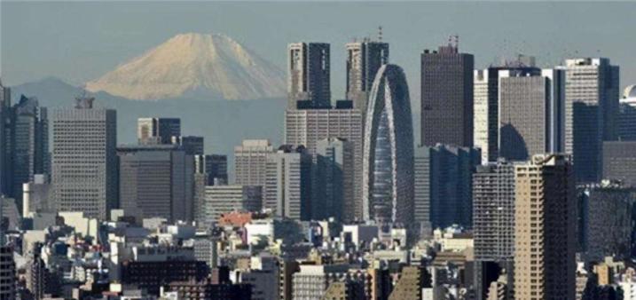 日本房地产泡沫跌了多少,日本崩盘是哪一年