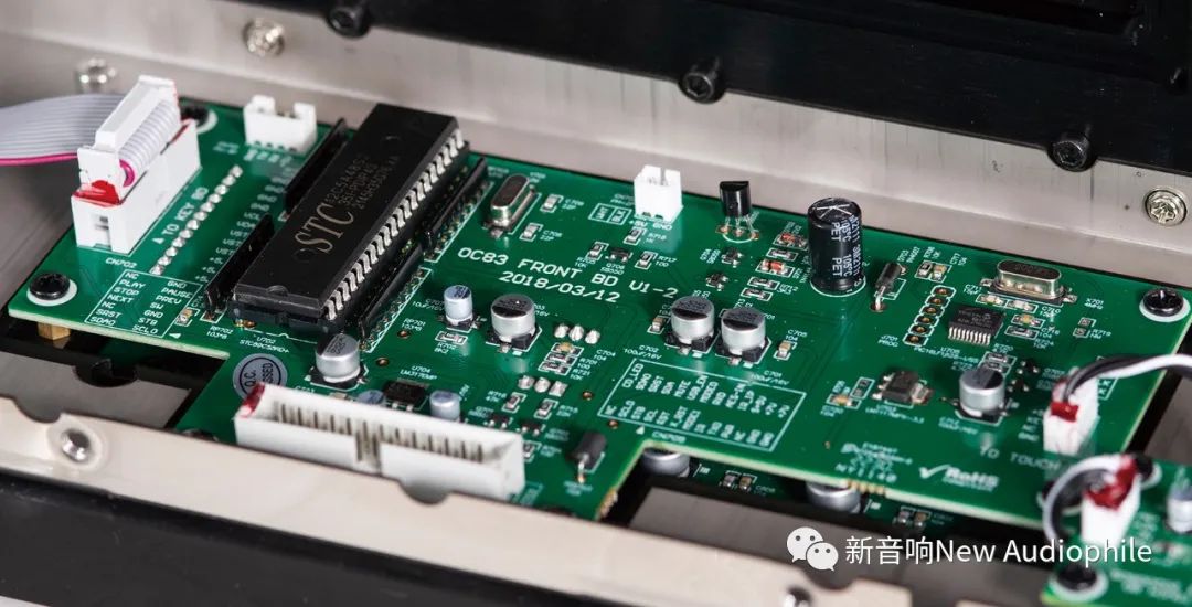 40周年纪念版，旗舰技术—欧尼士OC-83S、OIA-82S一套超值西装