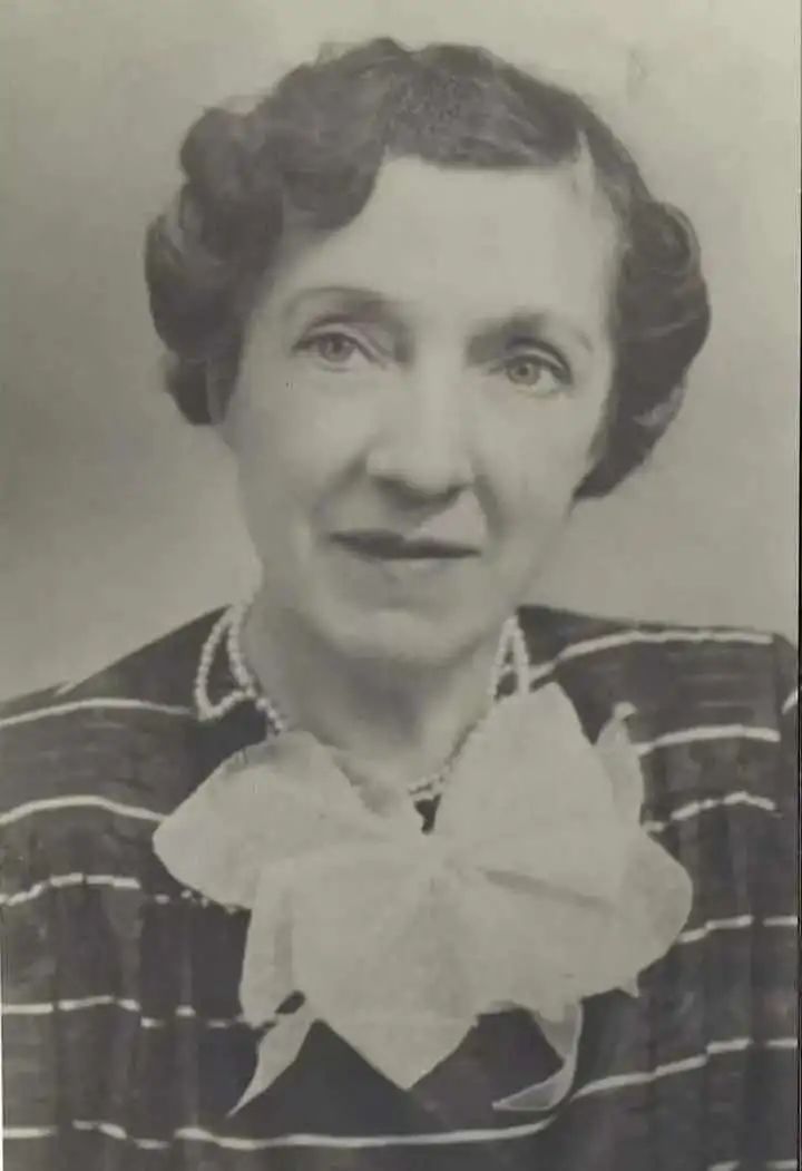 俄罗斯古典芭蕾舞学校,俄罗斯古典芭蕾舞团详情