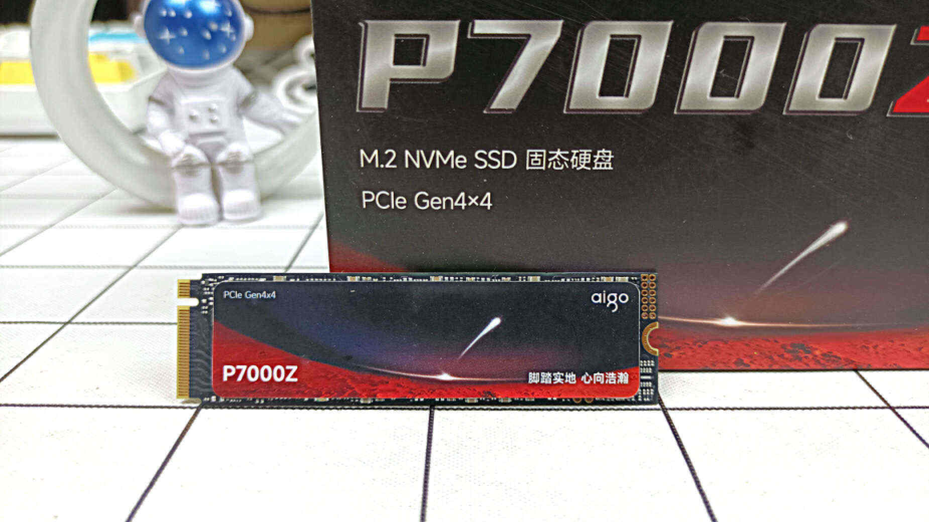 国产长存颗粒太强了！写了20多T才掉1%寿命，3600TBW原来不是吹牛