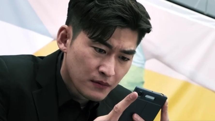 揭秘明星不为人知的丑闻,明星揭露娱乐圈的内幕