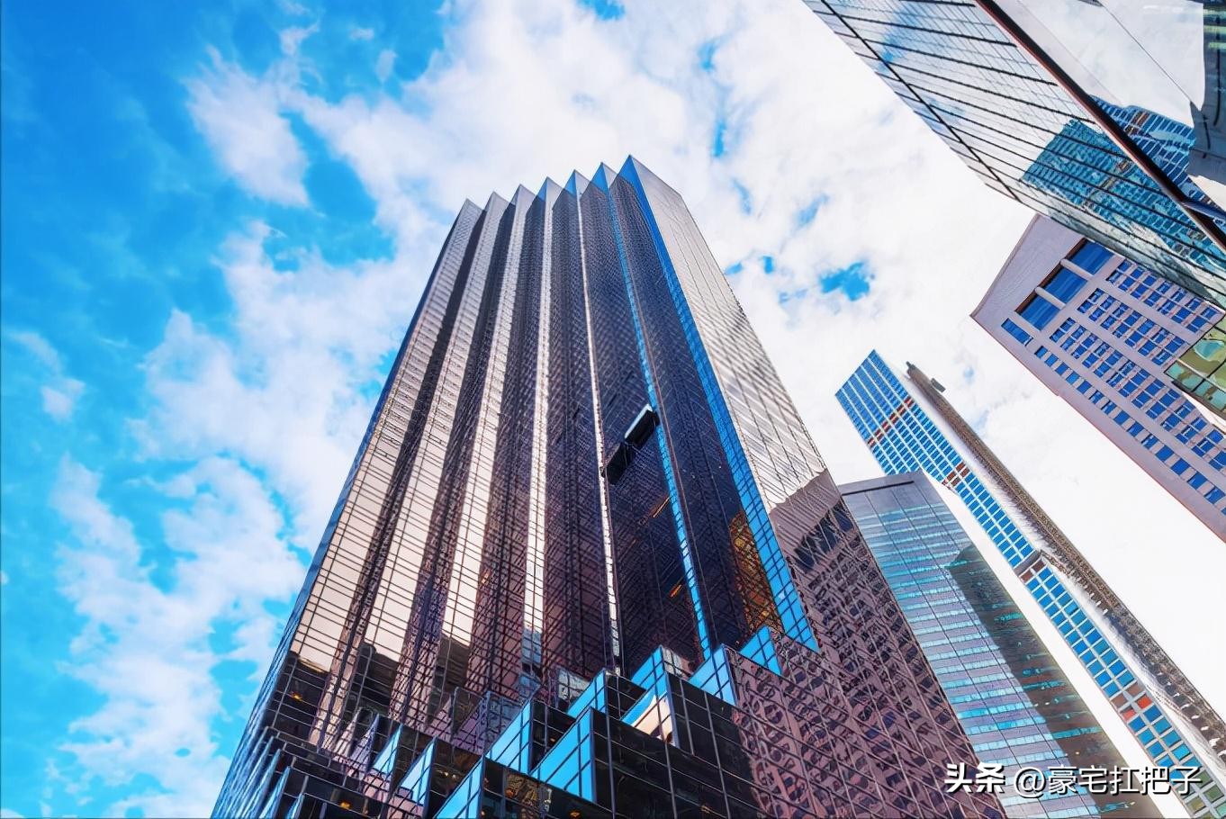 c罗1亿豪宅曝光,c罗的名车和豪宅