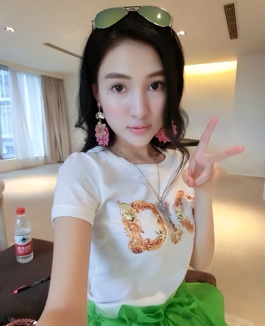 炫富女郭美美参加的综艺,郭美美炫富现状