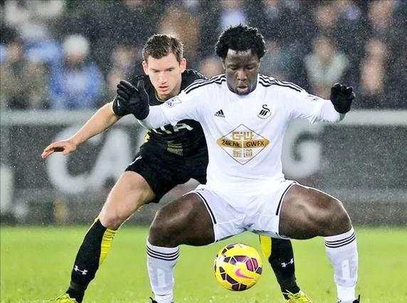 大腿最粗的足球运动员,大腿极其强壮的十大足球运动员