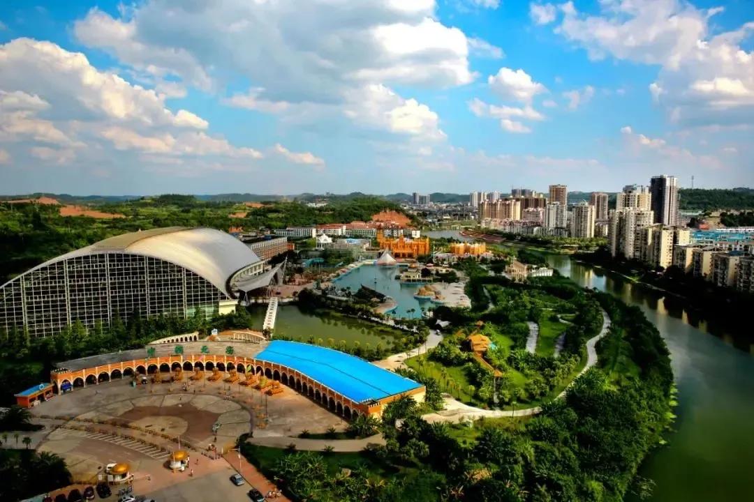 閬囪澶х編鍥涘窛,閬囪澶х編娌圭敾