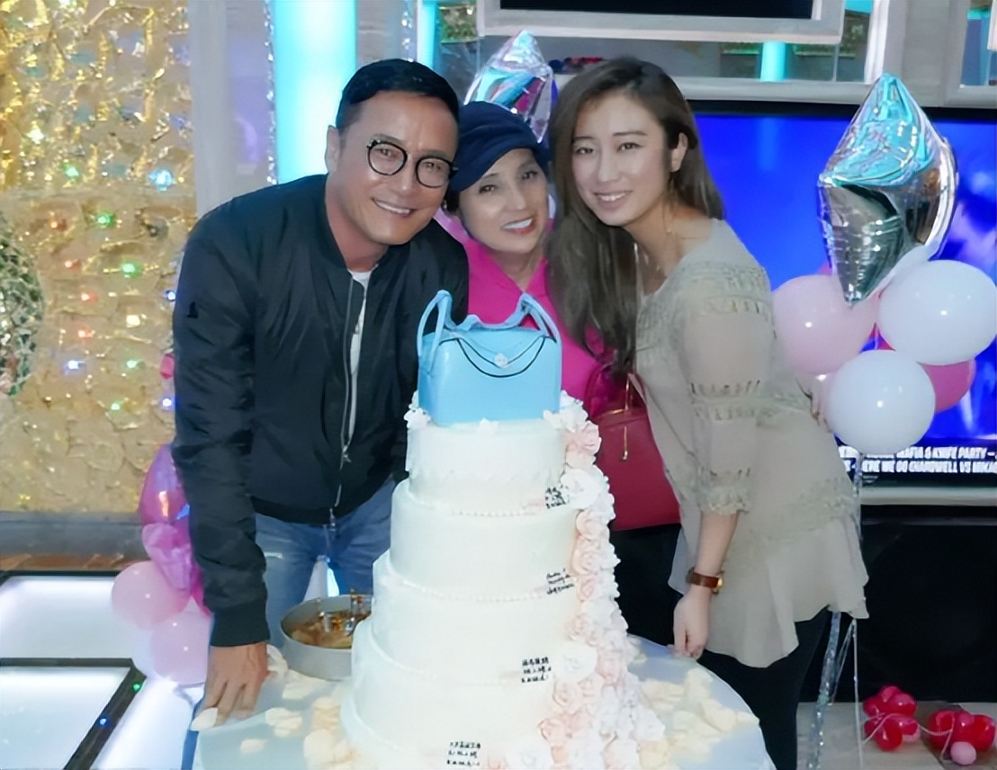 苗乔伟和他女儿的视频,苗侨伟有几个女儿