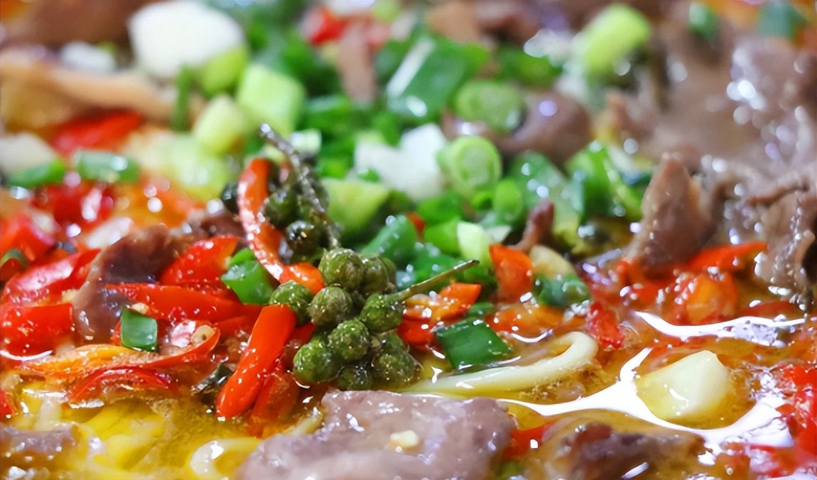 曾经风靡一时的重庆小面,还记得十多年前的重庆吗