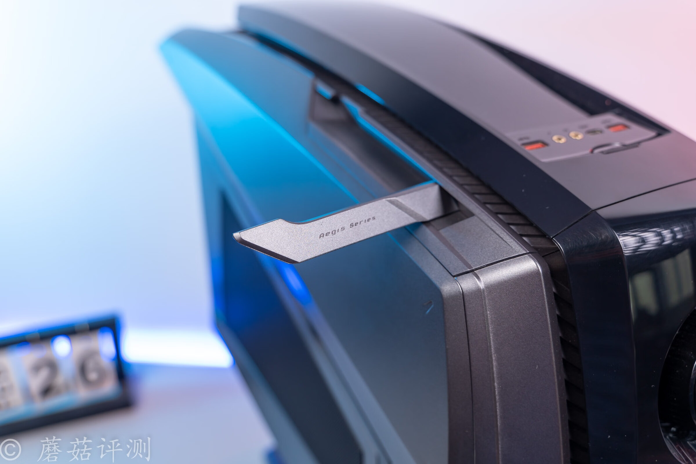 微星宙斯盾ti511代测评,微星宙斯盾ti5散热怎么样