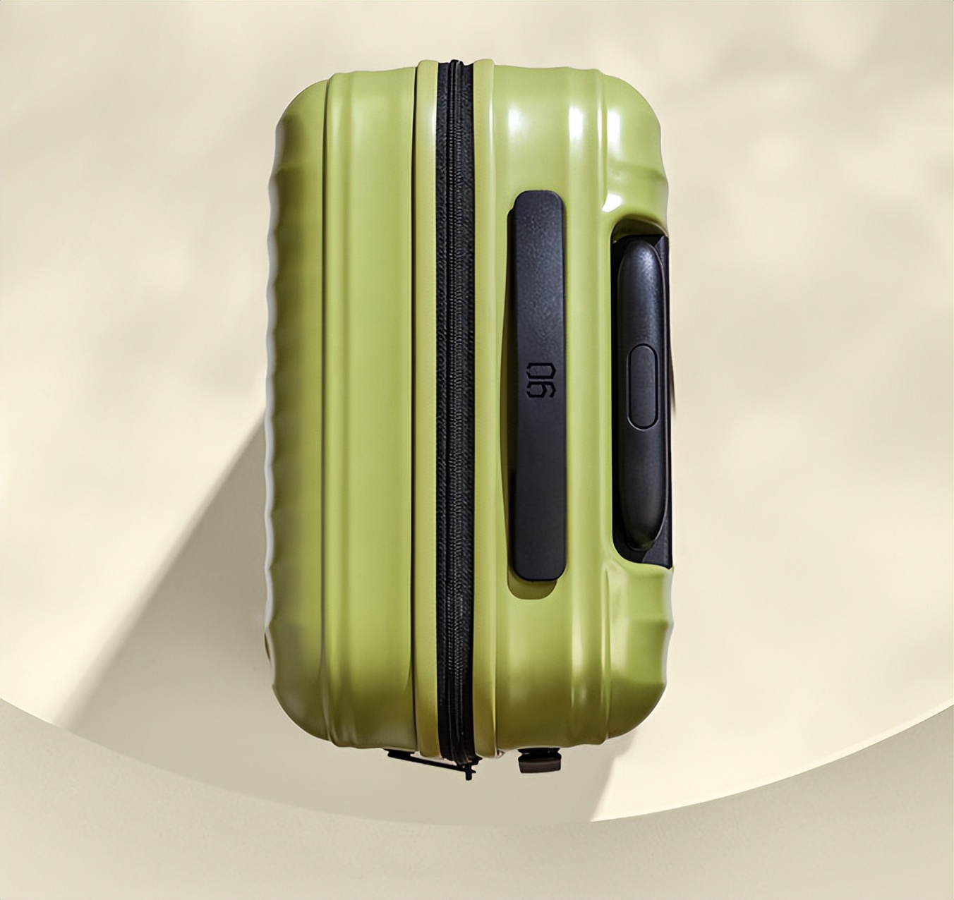 隐形冠军：不为人知的极致单品，行李箱的上市之路