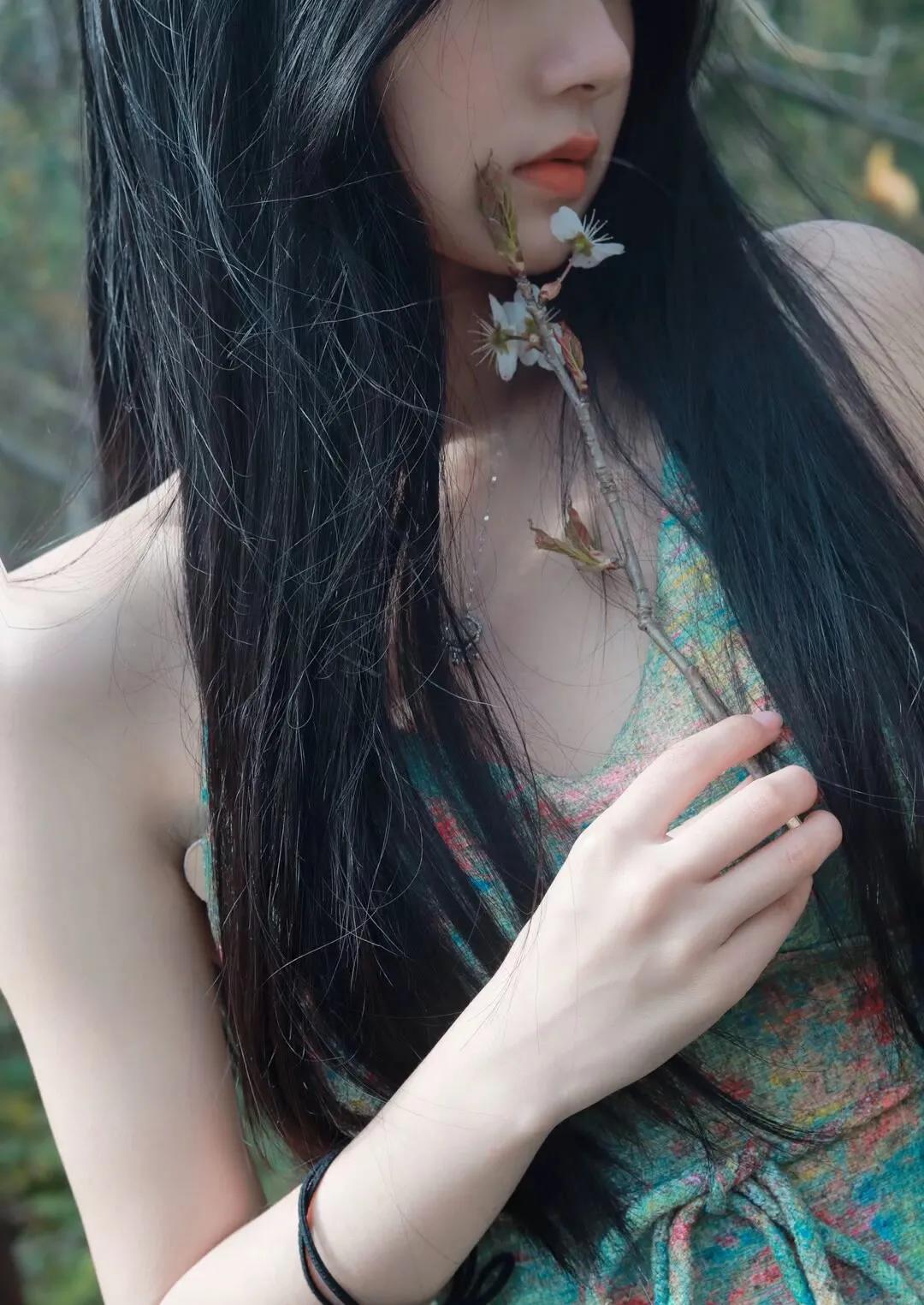 泳装比基尼长腿美女，*袜丝**街拍秀，艺术街拍