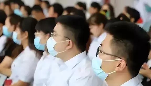 应届生就业指导国企央企夏季招聘,春日招聘