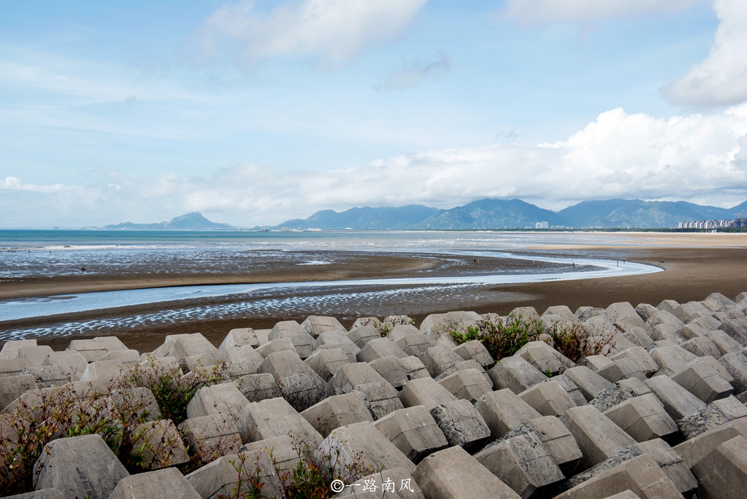 福建福州和厦门哪个城市实力更强,福建福州和福建厦门是一个地方吗