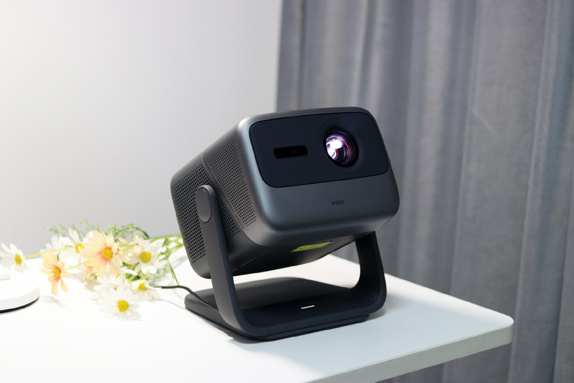 3000左右极米坚果当贝投影哪个好,当贝x5和坚果n1spro4k真实测评