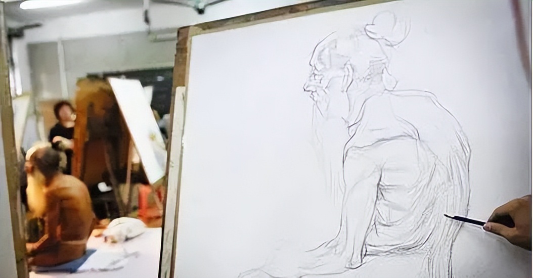 广美裸模爷爷，曾抗美援朝，拾过荒，中过毒，有90后女友