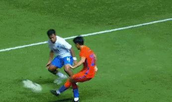 罗纳尔多最佳钟摆进球,罗纳尔多单刀打门视频