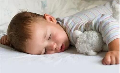 为什么最近宝宝喜欢趴着睡,为什么这么多宝宝爱趴着睡