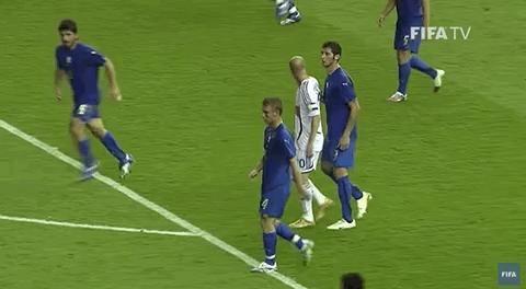 巨星们如何评价大罗,齐达内眼中的罗纳尔多