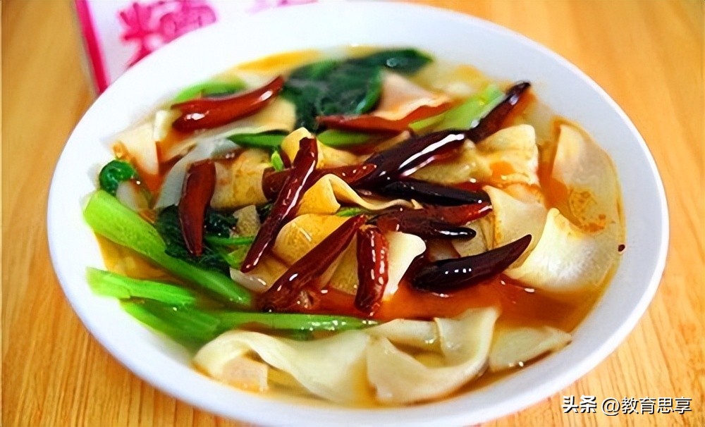 板面卖7块一碗利润,一快餐店推2万元豪华面