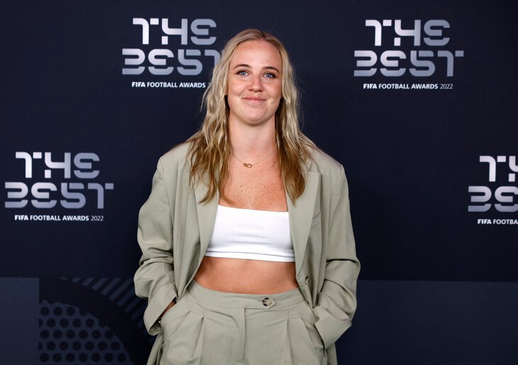 黑酷梅西，粉红摩根，国际足联颁奖典礼上的足坛时尚圈