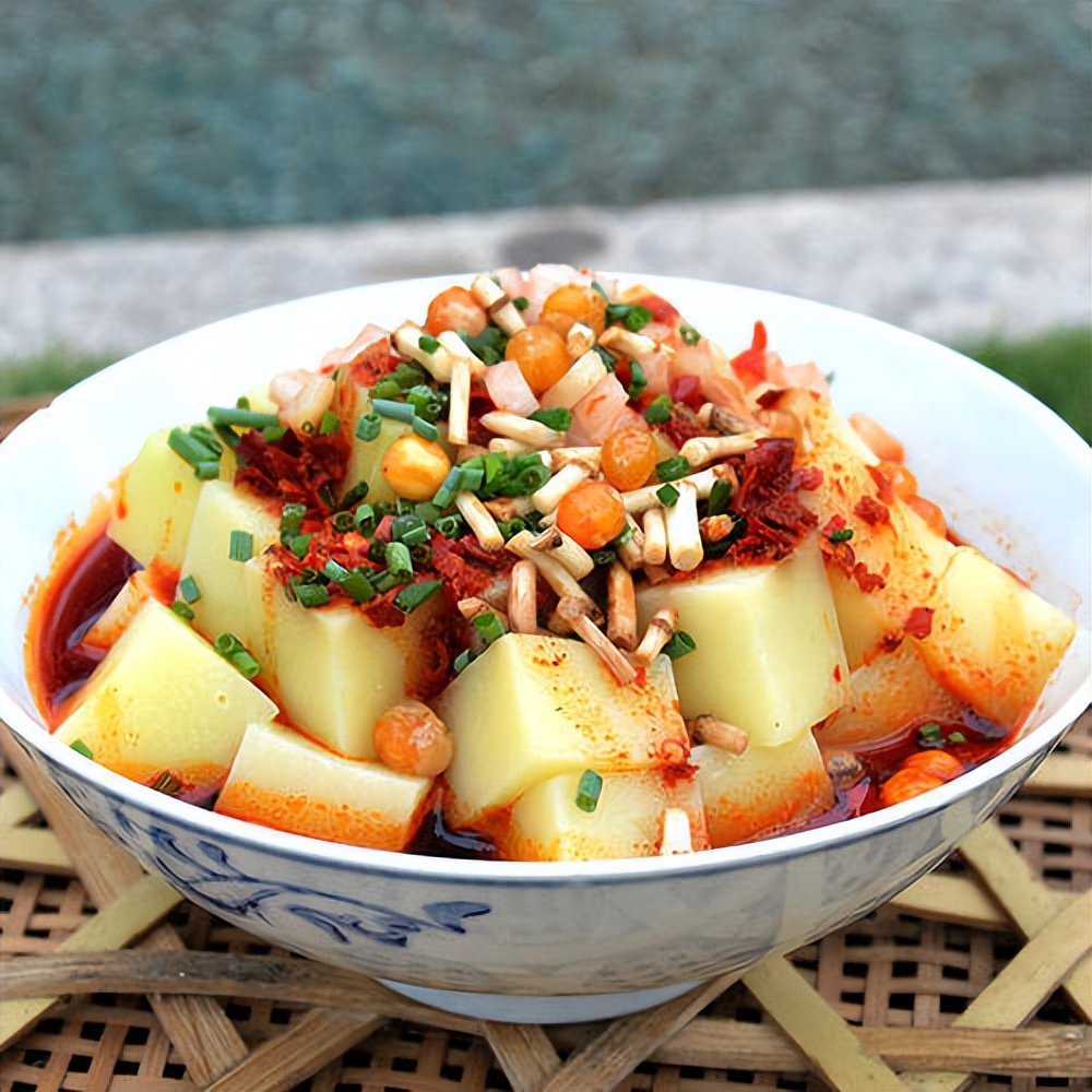 陶华碧如何拯救老干妈 (陶华碧出山老干妈调回以前的味道)