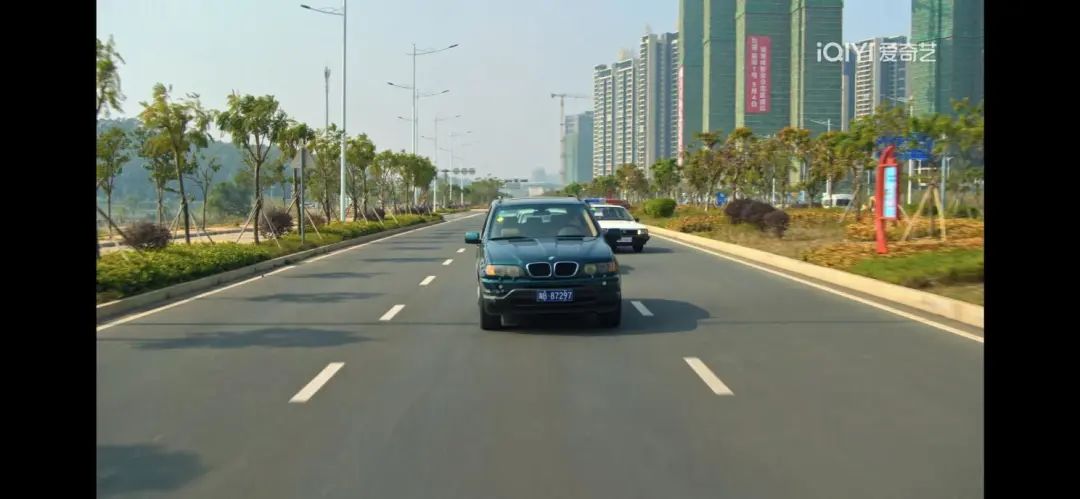 狂飙陈书婷霸气时刻,狂飙陈书婷开的车