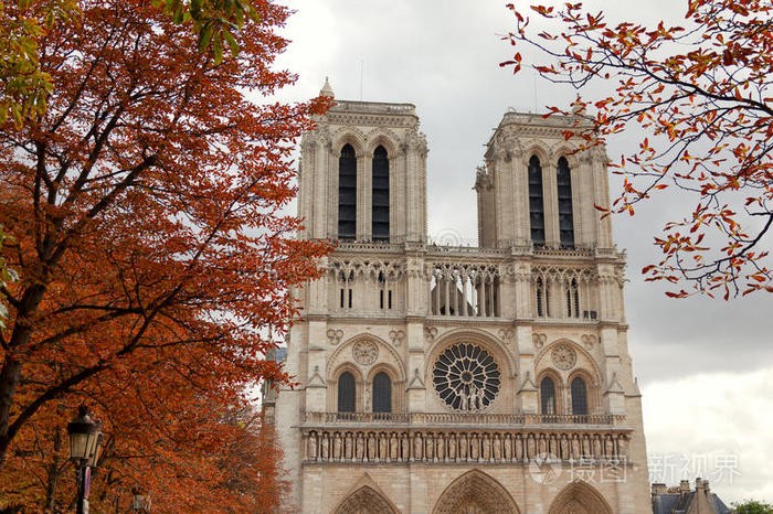 巴黎圣母院代表建筑,巴黎圣母院的建筑风格