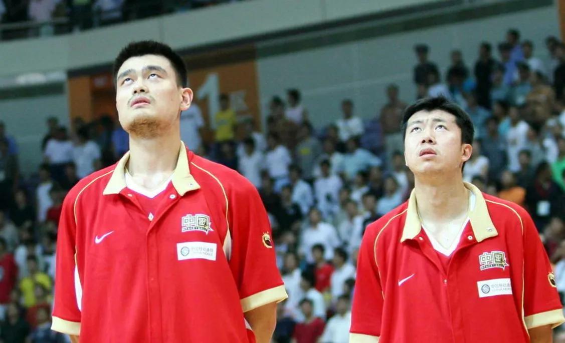 王治郅追风少年光辉岁月,有多少人还记得雷霆战机