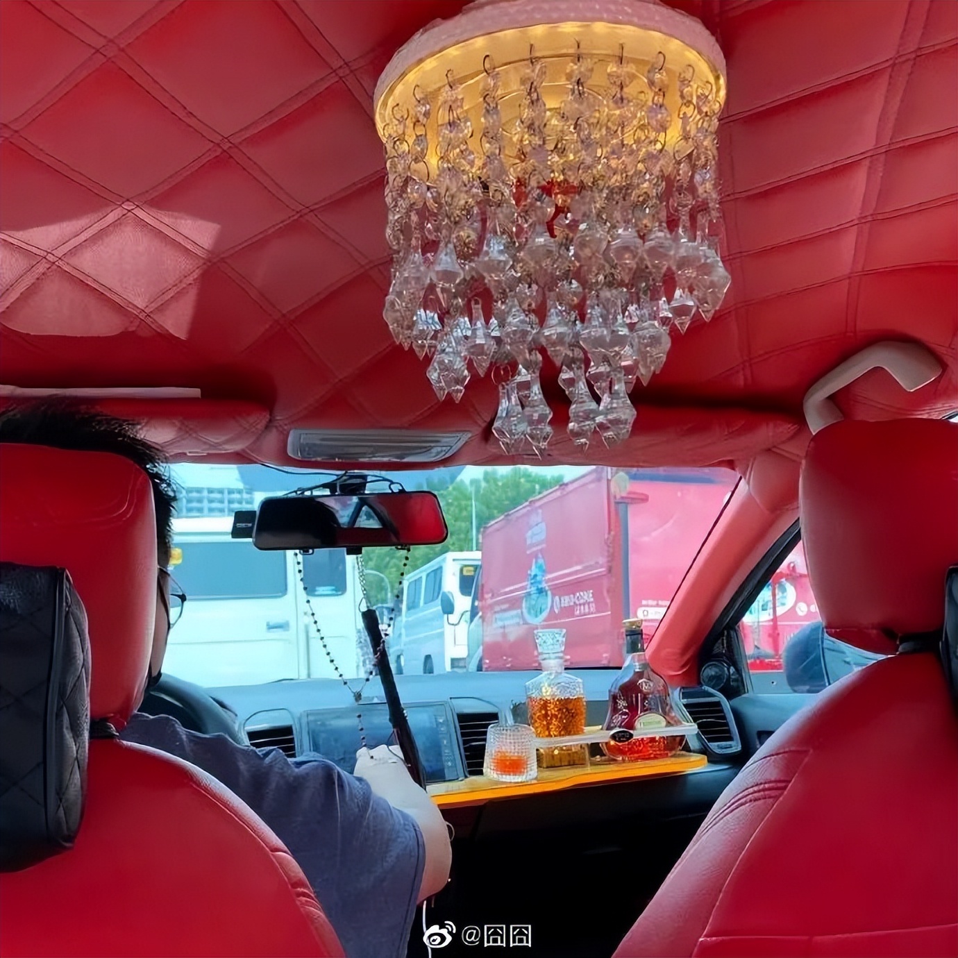 萧敬腾求婚50岁经纪人谈了多少年,萧敬腾求婚50岁经纪人多久结婚