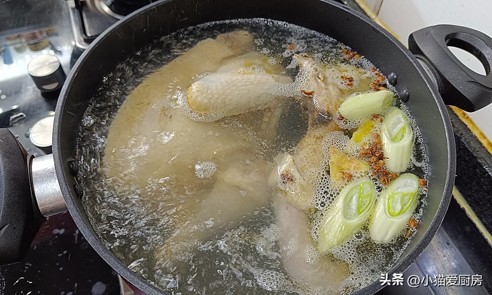 川味麻辣凉拌鸡的正确做法,川菜经典麻辣口水鸡