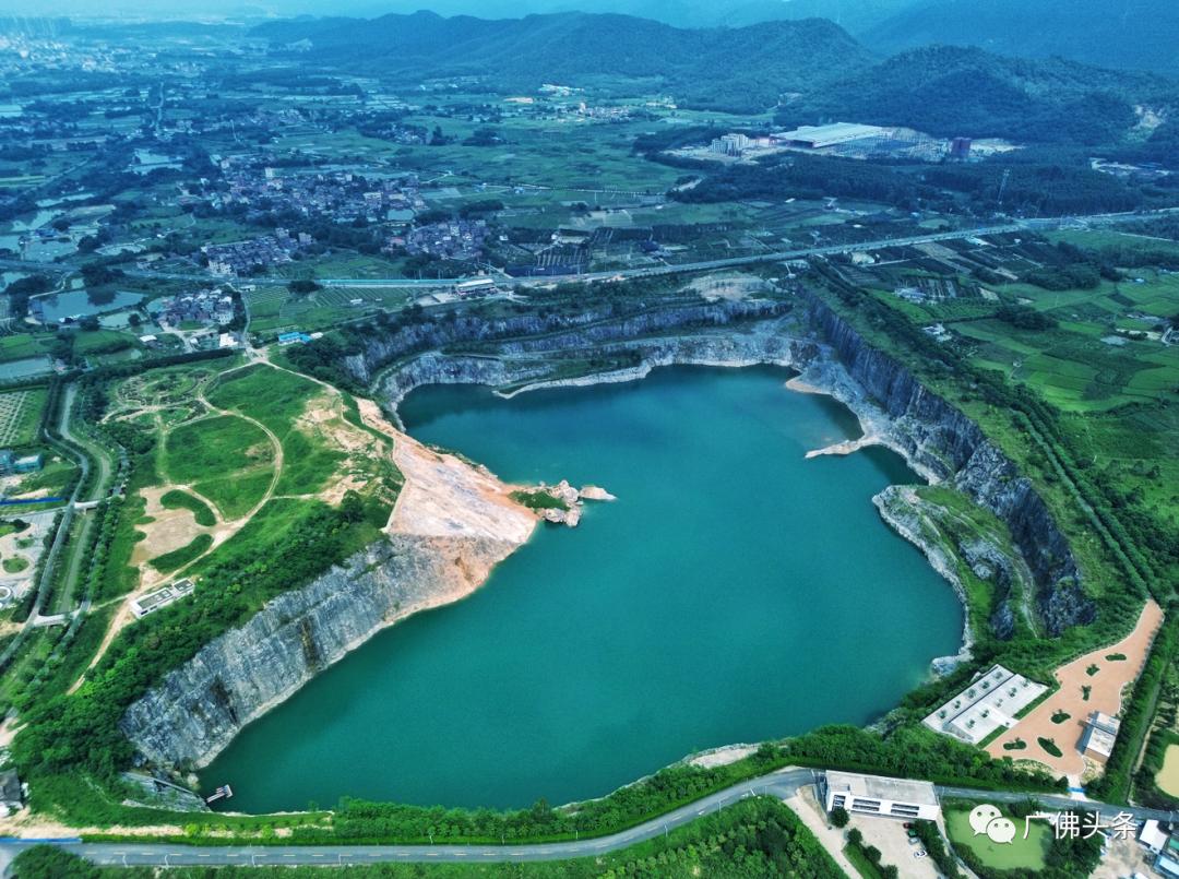 动工！佛山悬崖深潭边建“巨石”地标酒店，视觉震撼，有漂浮泳池……