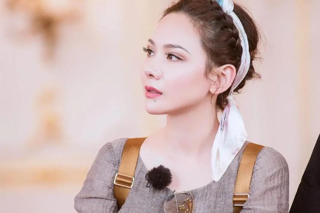 程莉莎郭晓东结婚视频,程莉莎倒追郭晓冬妻子的浪漫旅行