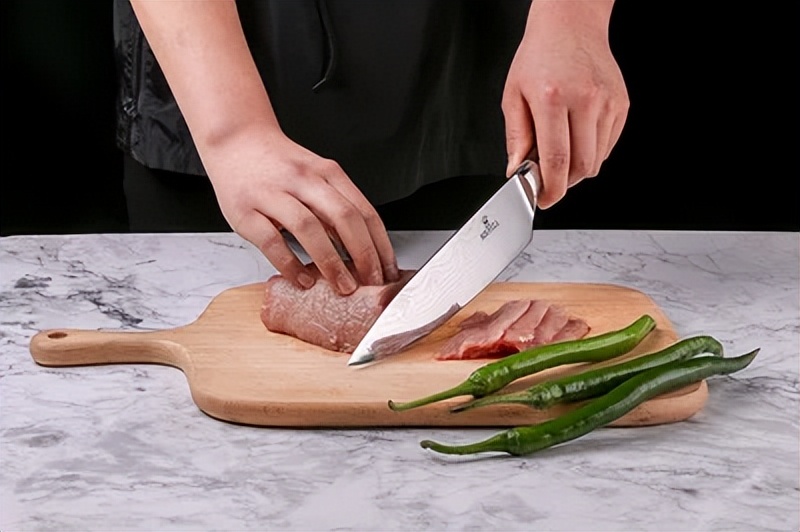 做了几年家常菜的阿姨,家用菜刀选购攻略