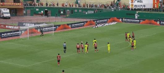 补时绝平压哨绝杀的比赛,补时全队压上绝平