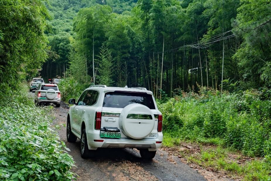 坦克500兰德酷路泽,长城坦克500hi4-t发布会回放