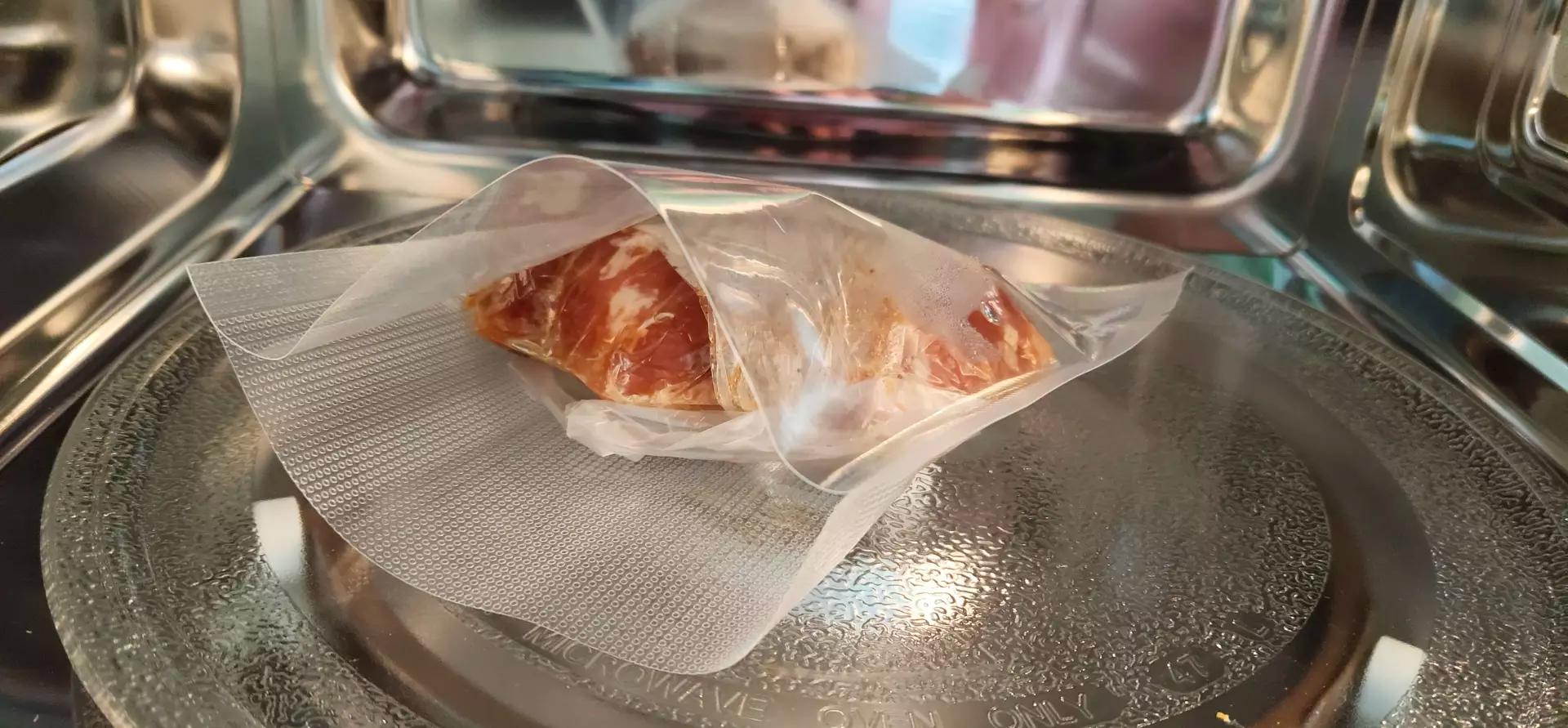 家里的烤箱、空气炸锅都在吃灰，还要添一台空气炸烧烤微波炉？