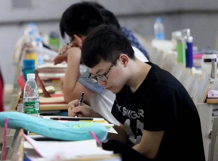 “家庭收入等级表”公布，5级以上容易出学霸，3级以下别生二胎