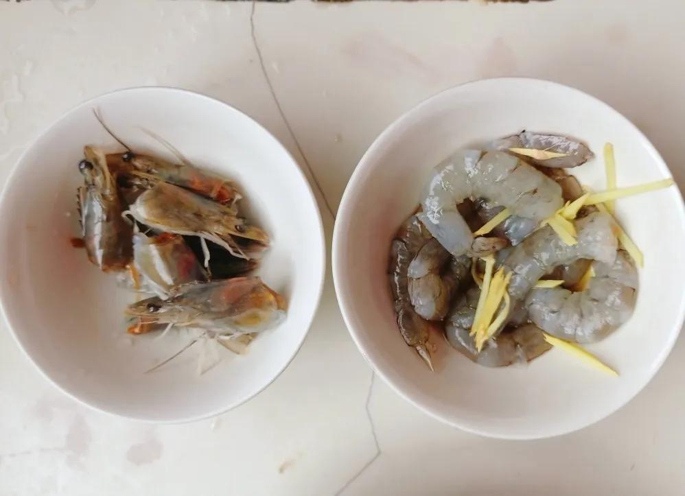 鲜虾豆腐白菜煲,鲜虾豆腐裙带汤