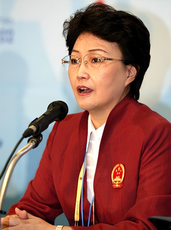 往事回顾王治郅,2008年男篮王治郅为什么被换