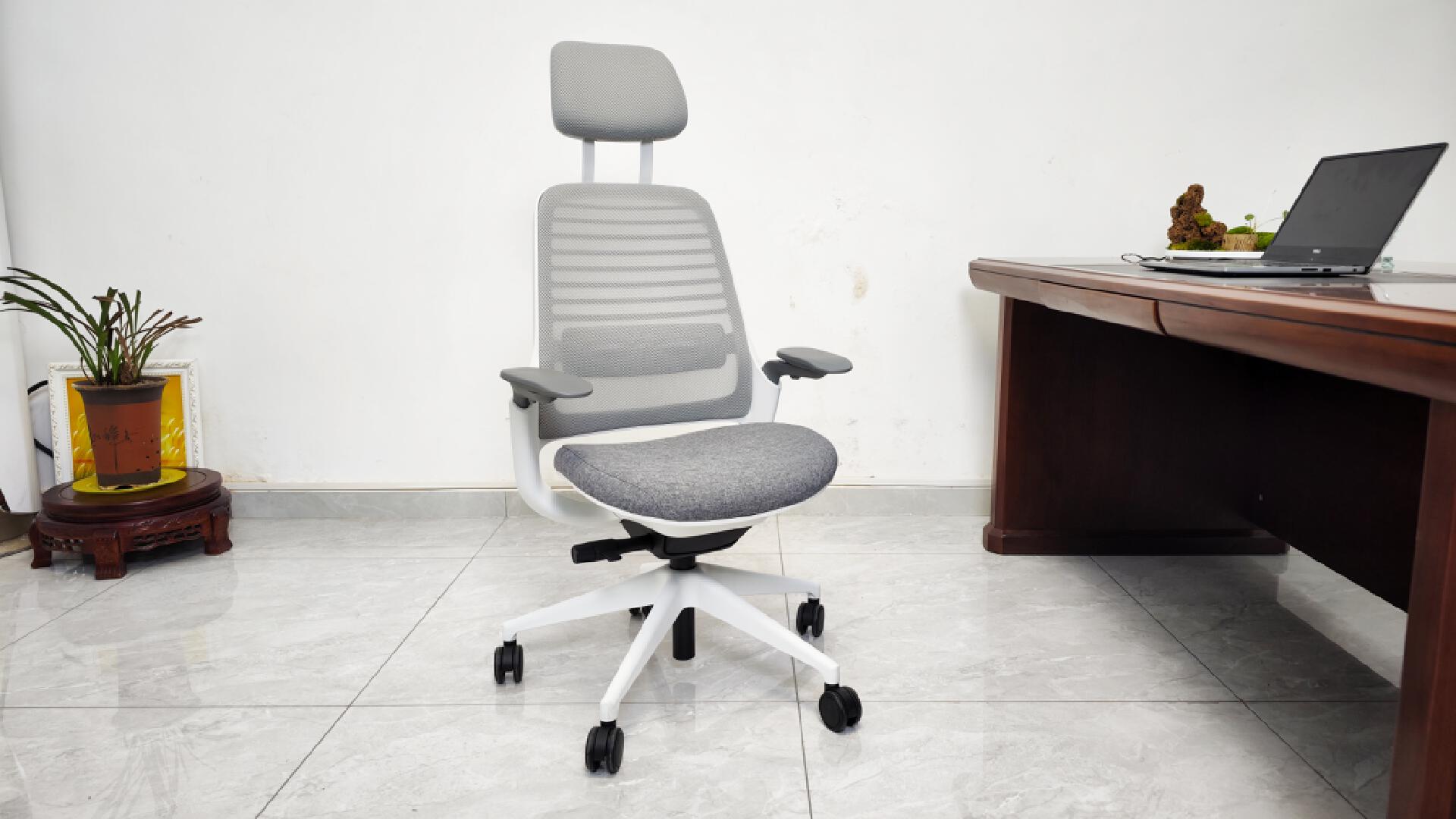 椅子推荐人体工学椅测评,适合上班族的护腰椅