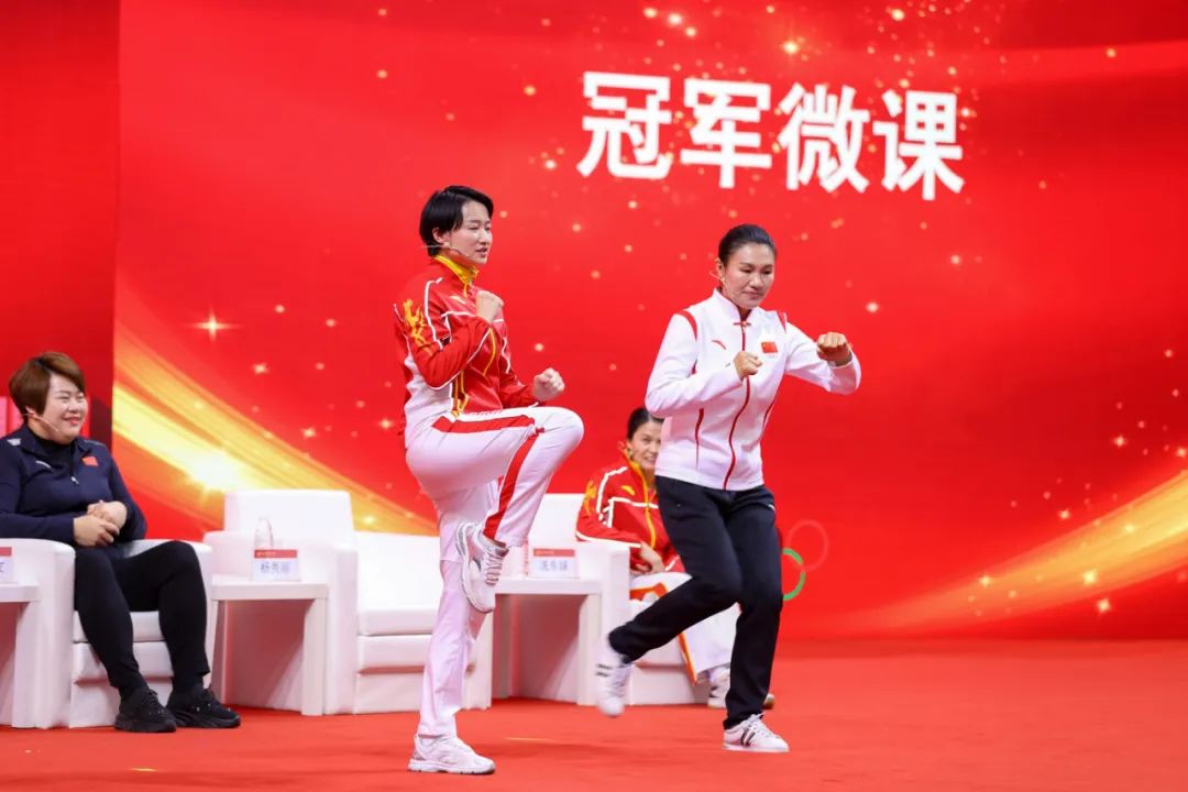 五位奥运冠军抢金牌,2021奥运冠军走进人民大会堂