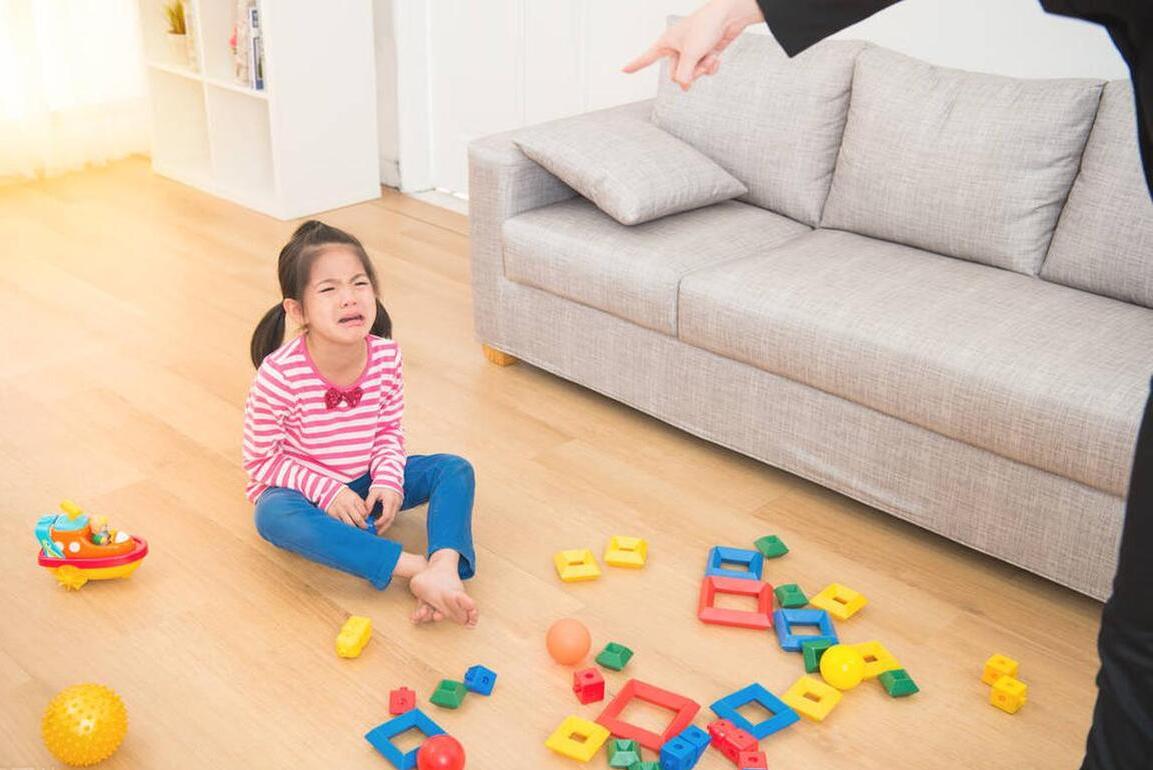 一招解决孩子哭闹发脾气,孩子哭闹发脾气要如何解决