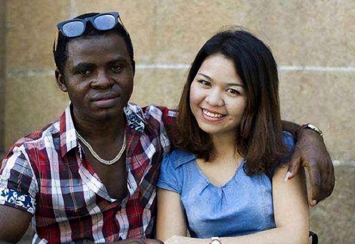 被黑人男友感染艾滋后，中国女大学生公开病情出版日记，警示世人