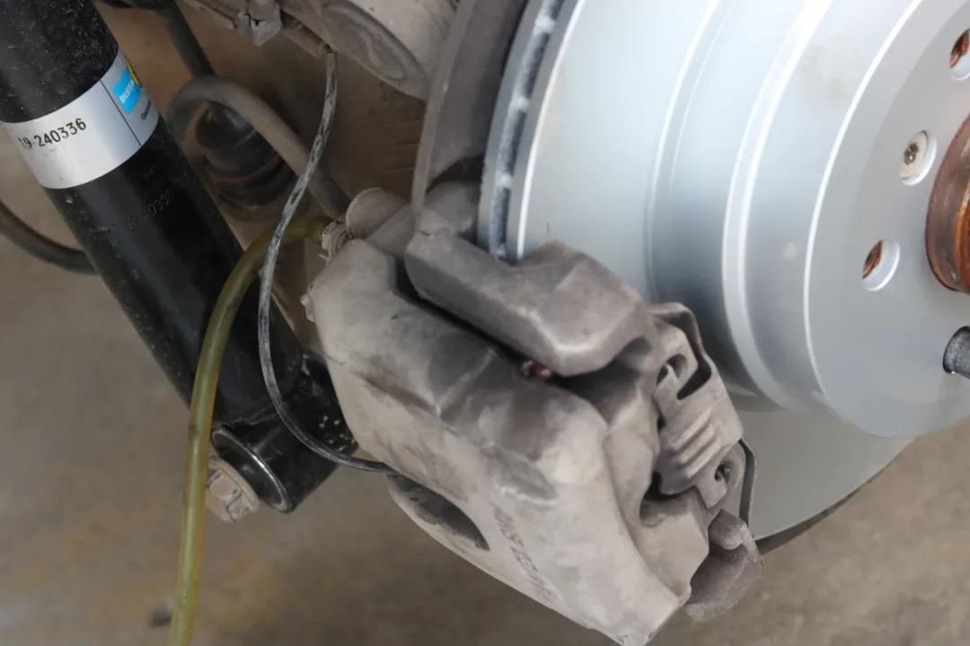 宝马x5翻新全过程,宝马x5老车翻新重庆渝北