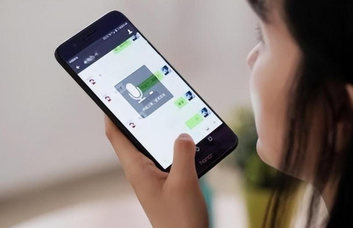 2017年姑娘谈恋爱，谈一个“死一个”，警方介入却将她闺蜜抓走