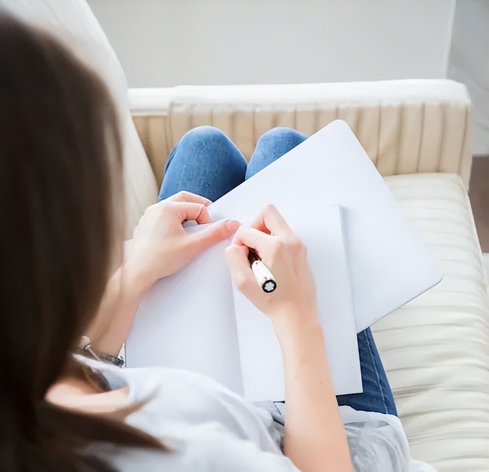 ai-write智能写作工具app,新媒体运营必备写作工具