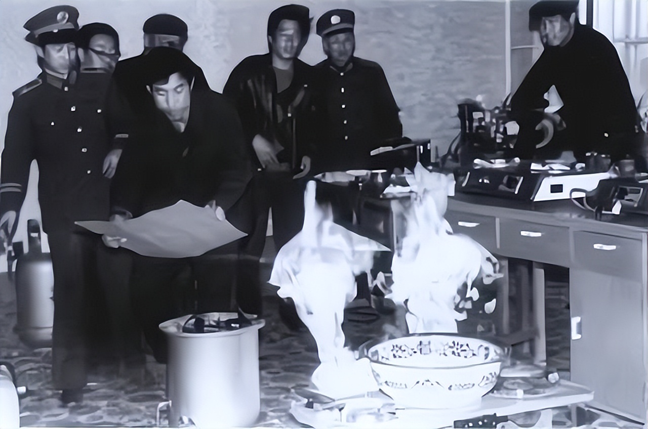 “水变油”*局骗**影响有多恶劣？让大量企业破产，国家损失高达四亿