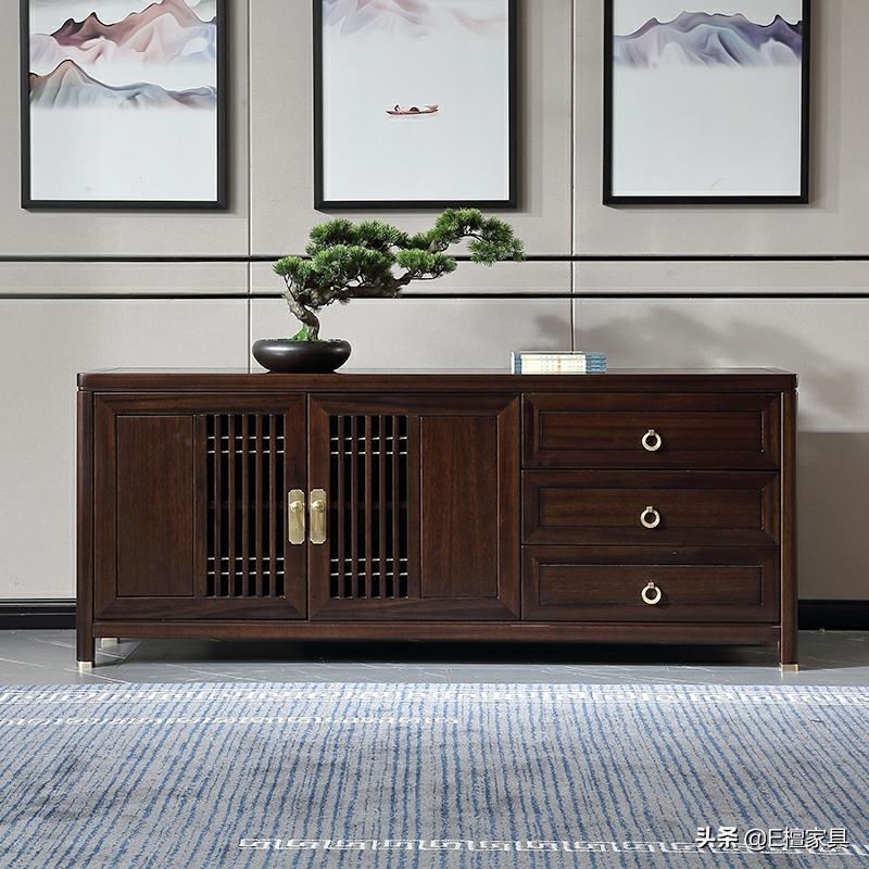 新中式电视柜两边放什么最好,新中式电视柜款式效果图