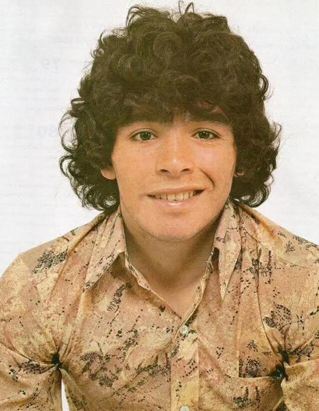 2010年马拉多纳争议,马拉多纳去世有多轰动