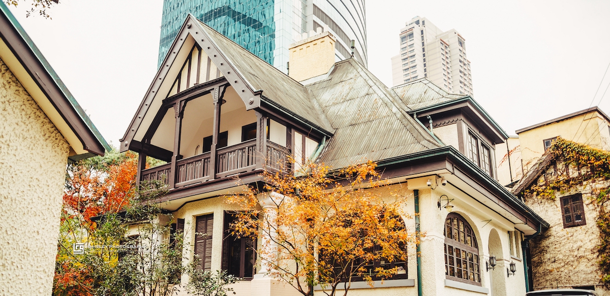 上海闹市区隐藏了一座千年老街,上海承载着历史记忆的马路