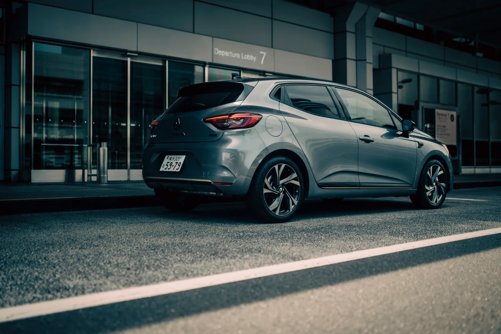 雷诺lutecia新款,法国雷诺汽车试驾